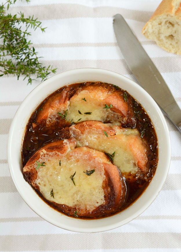 skraber Lull Sørge over Red French style Onion Soup • Golden Pear Recipes