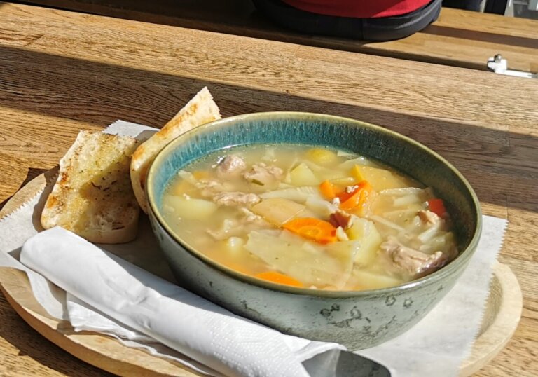 Kjötsúpa: Isländische Lammfleischsuppe