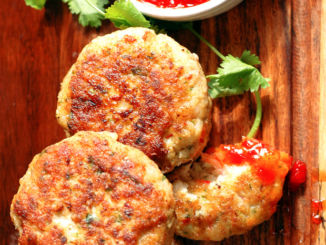Spicy-Crab-and-Prawn-Fritters-1