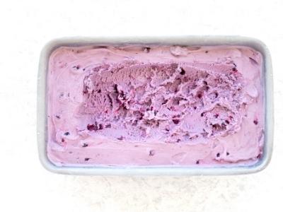 blueberry ice ream