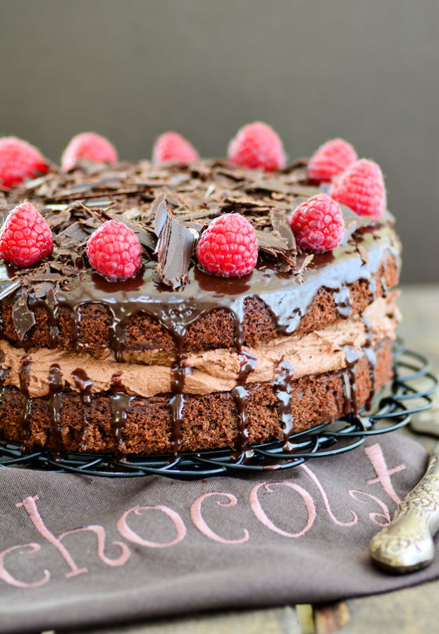 classic filled Chocolate Cake