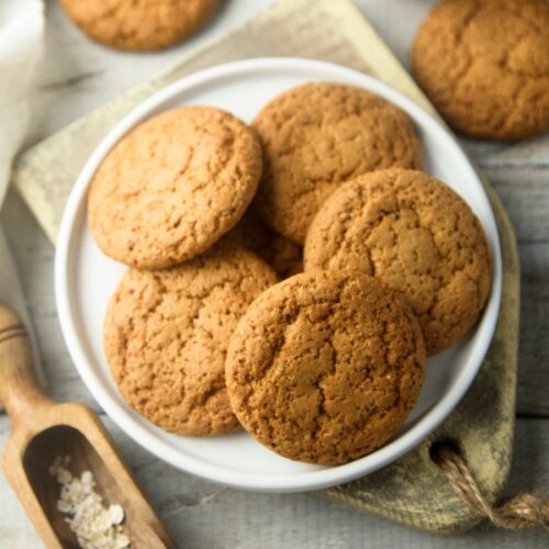 ginger-biscuits-cookies-snap