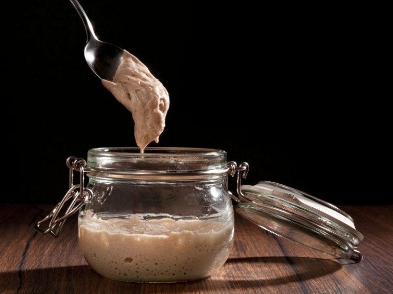 Make your own Sourdough Starter (Rye)