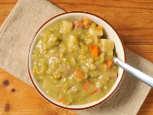 Erbsensuppe-schinken