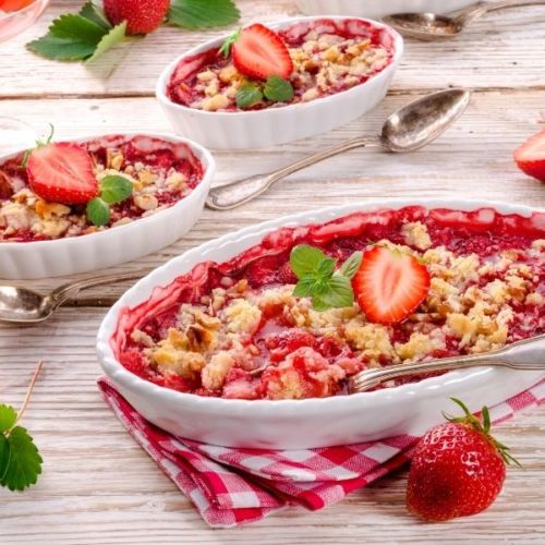 strawberry-crumble