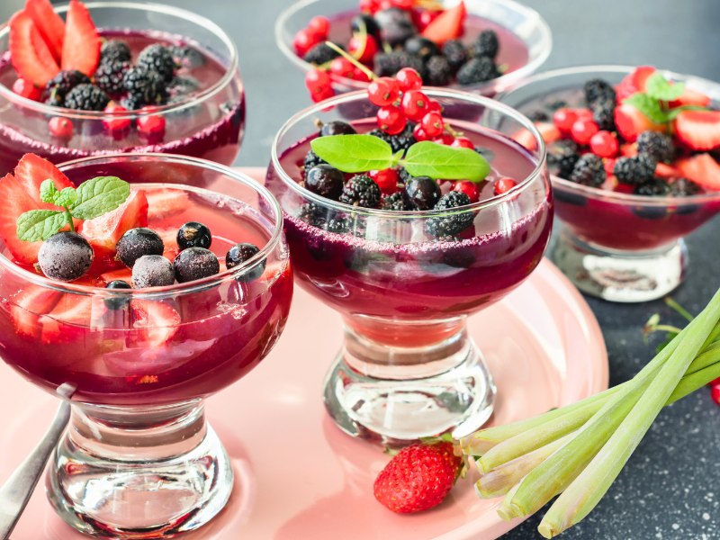 Süßes Zitronengras-Beeren-Jelly • Golden Pear Recipes